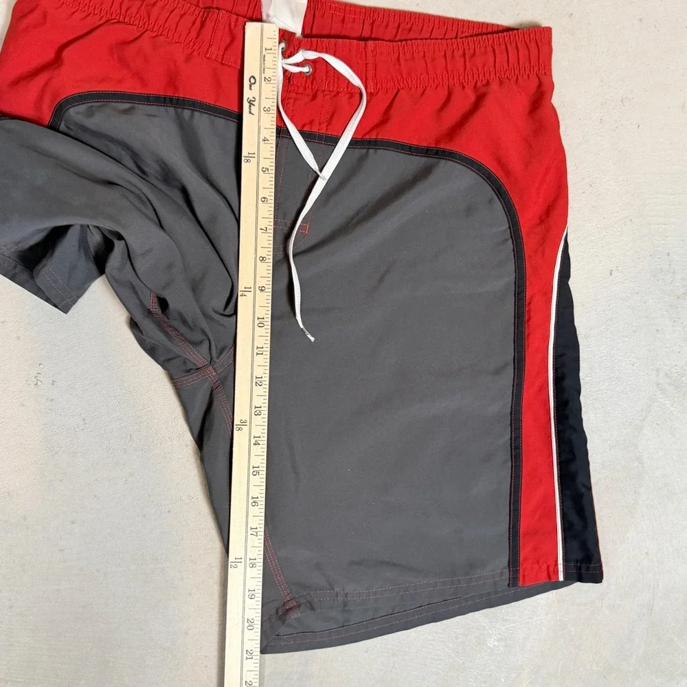 Nike Mens Swim Trunks Grey Red‎ Colorblock Board Shorts Mesh Lined Size XL